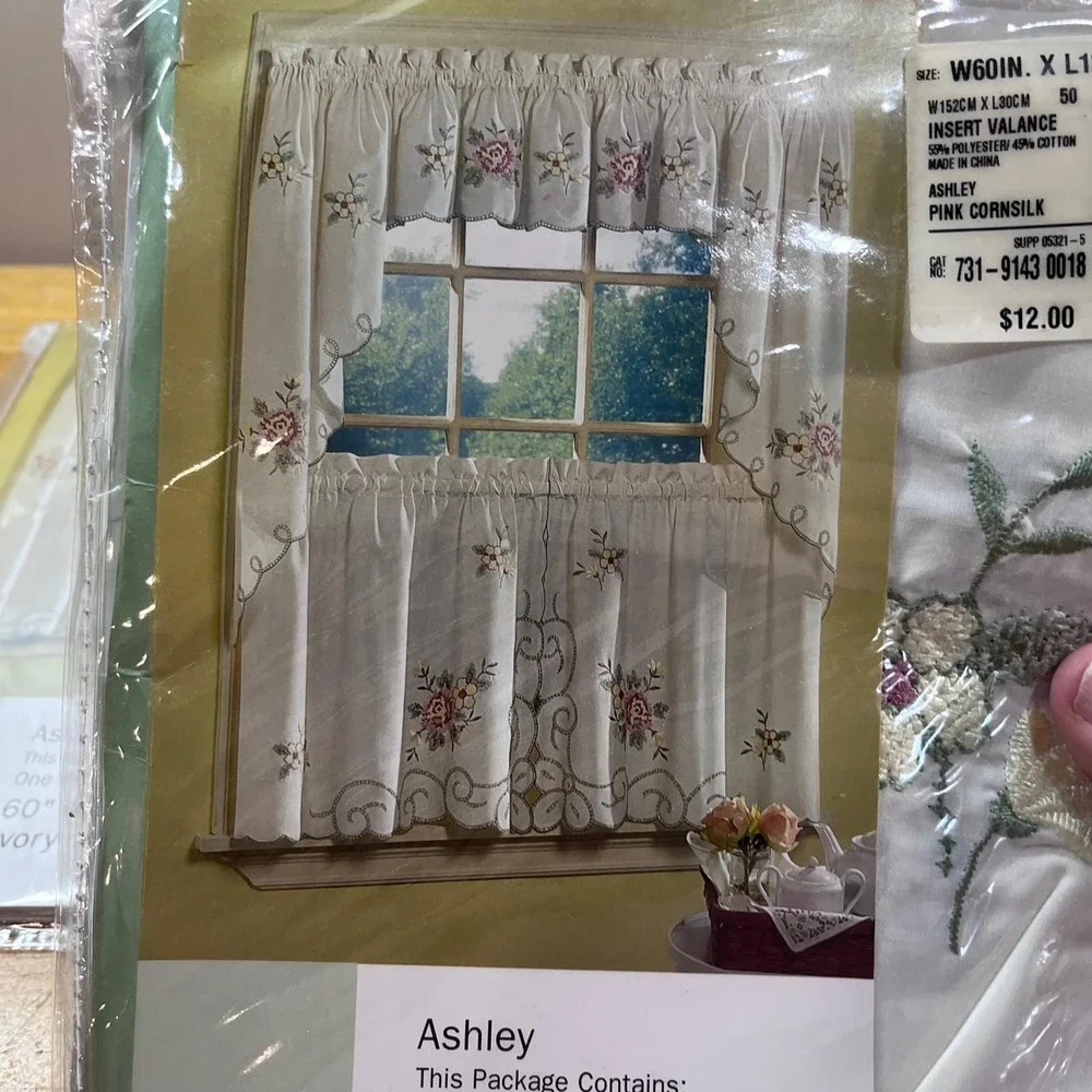 Vtg Ashley Pink Cornsilk Ivory Floral Embroidered Curtain Set Valance Swag Tier